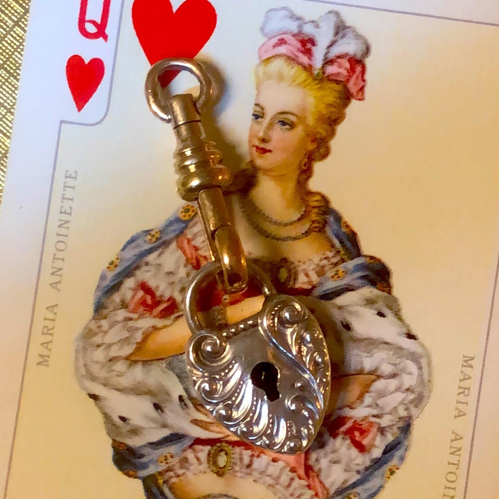 Victorian heart padlock charm & gold dog leash clip